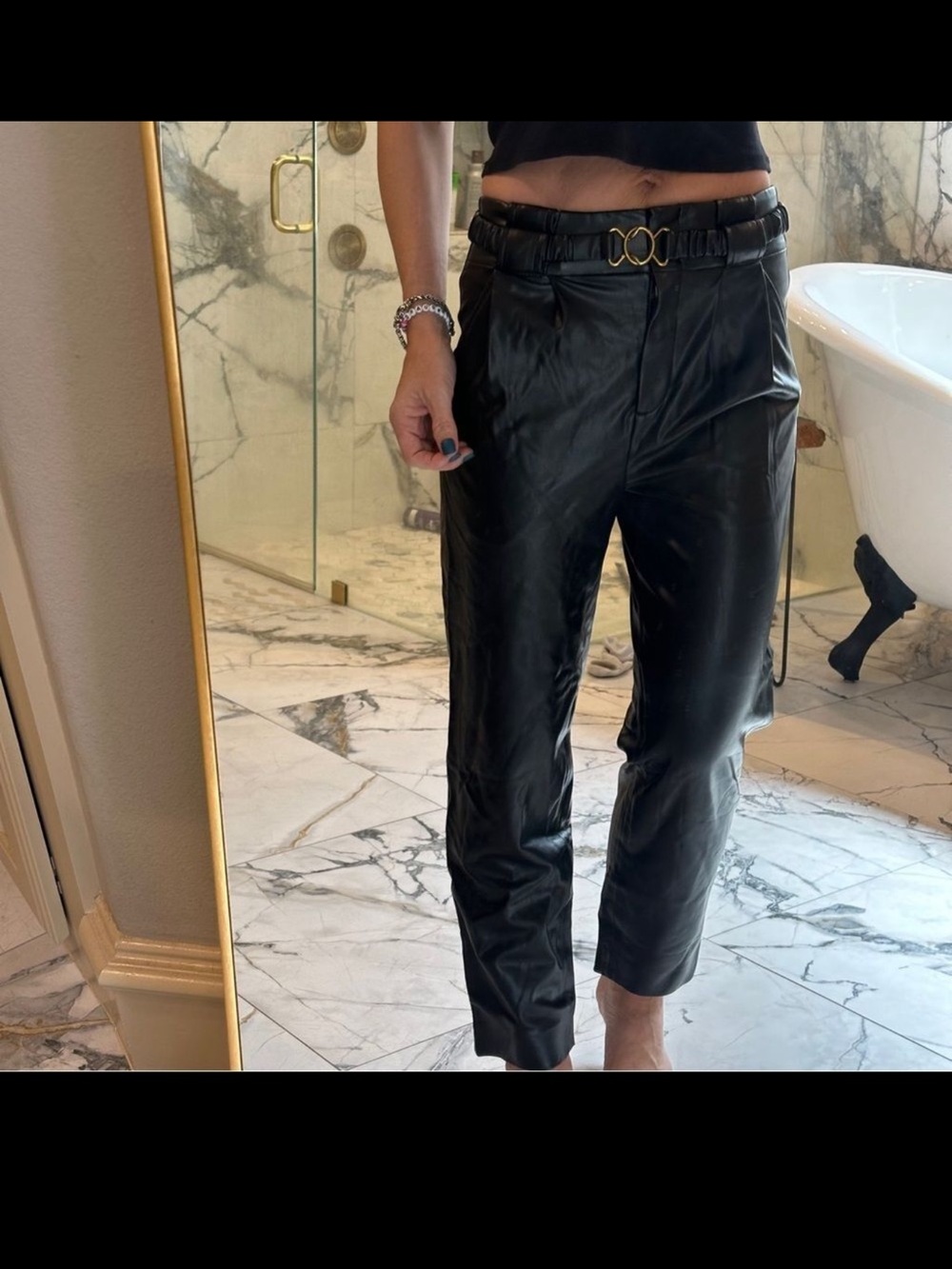 Veronica Beard | 2 | Black faux Leather cropped high rise pants